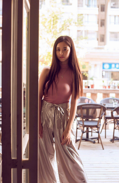 开云体育视频直播-数据分析：蝶泳划水深度影响速度？，蝶泳的划水动作轨迹是三维的